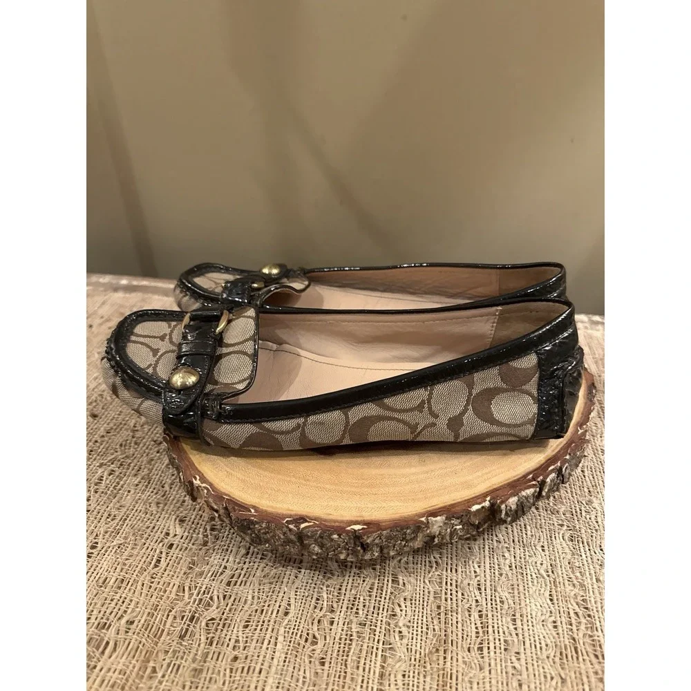 Coach Hellen Women's Brown Signature Canvas Logo Gold Driving Loafers size 10B